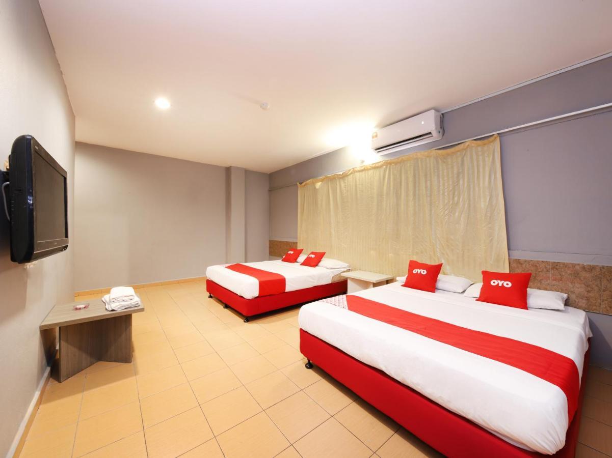 Oyo 89676 Hotel 22 Seremban Exterior foto